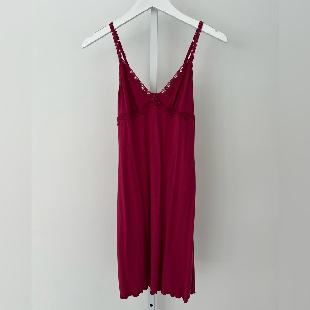 STEVE EMBELLISHED BURGUNDY PINK INTIMATE SLEEPWEAR SIZE X-SMALL